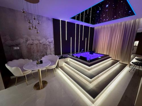 Masarska 8 Vip Apartamenty Jacuzzi — 4-Star Luxury Hotel in Krakow, Poland