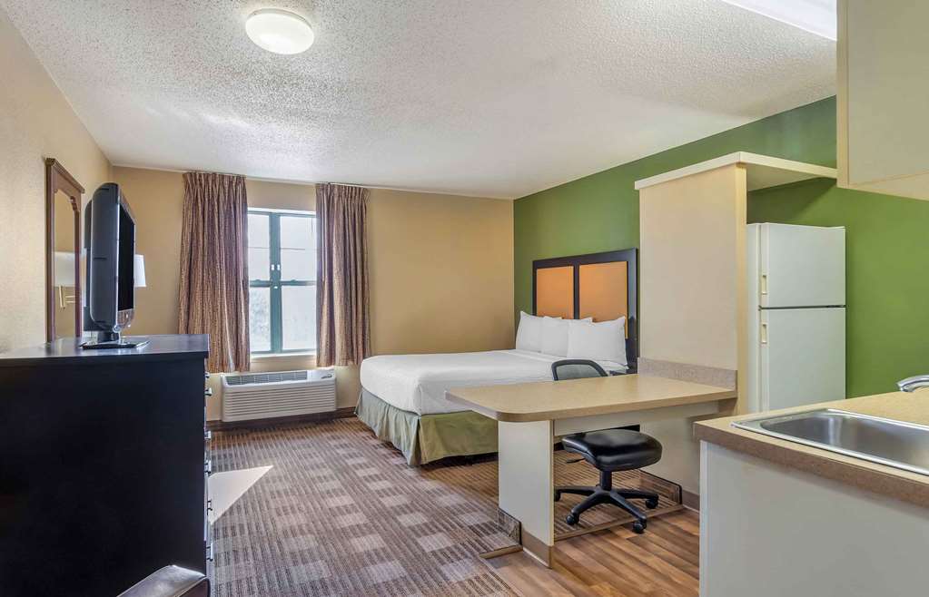 Extended Stay America Select Suites Chicago Downers Grove - photo 7