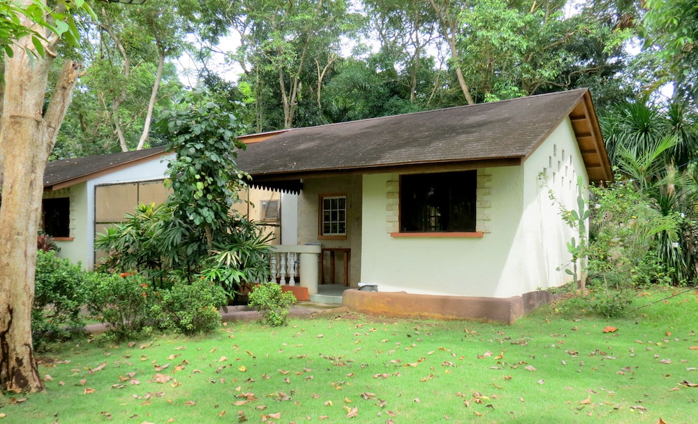 Alonaland Resort Apartelle in Panglao, Philippines