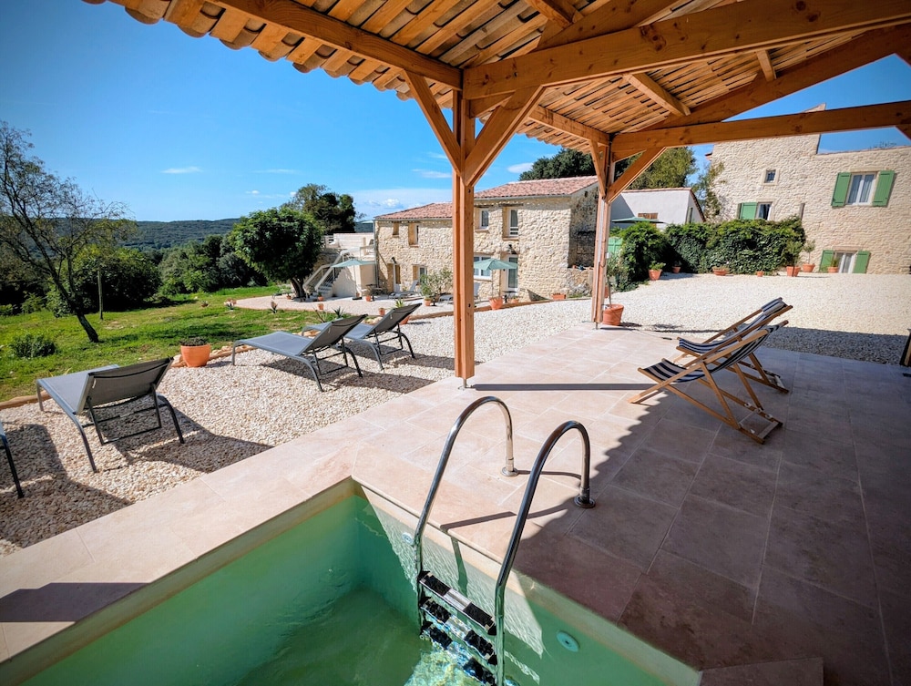 Mas d'Eyrolles — hotel in Sainte-Anastasie-Sur-Issole