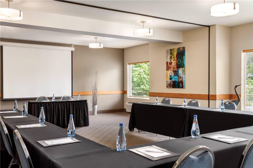 Radisson Hotel Portland Airport - photo 50