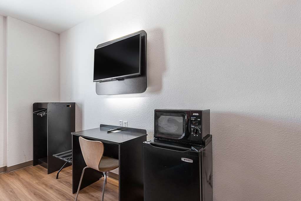 Motel 6 San Antonio TX Downtown Alamo Dome - photo 15