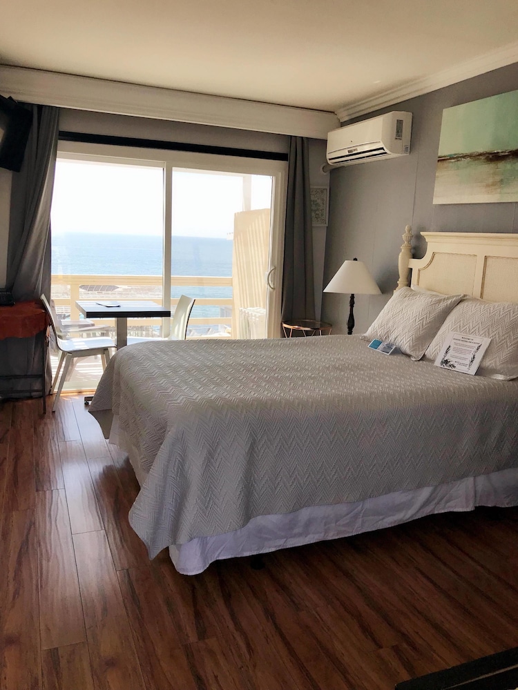 Laguna Cove Hotel - photo 18
