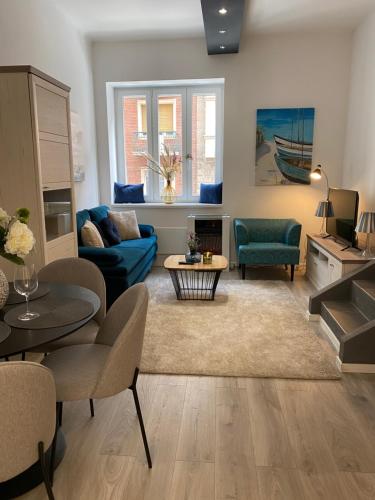 Beach Style Apartment Downtown Újlipótváros — 4-Star Luxury Hotel in Budapest, Hungary