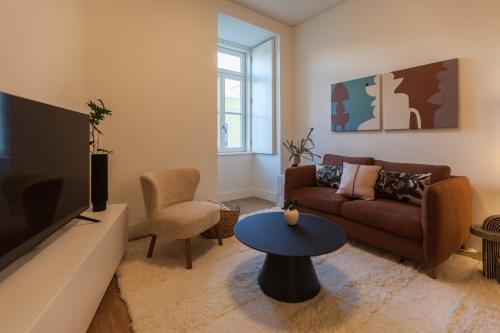 FLH Cais Sodré Artsy Flat — 4-Star Luxury Hotel in Lisbon, Portugal