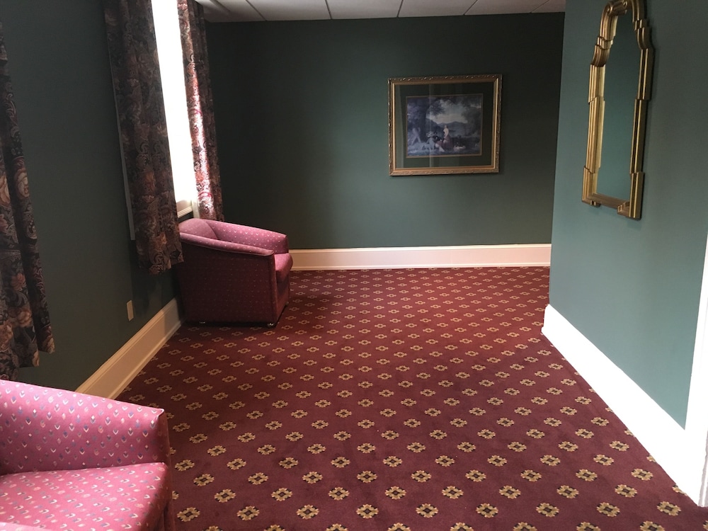 Bertram Inn at Glenmoor - photo 30