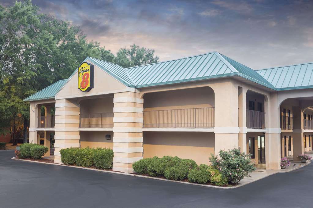 Super 8 by Wyndham Decatur Lithonia Atl Area in Decatur, United States