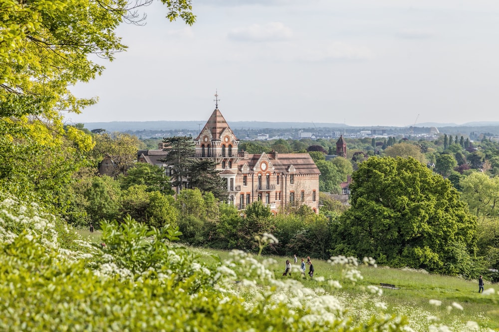 The Petersham — 4-Star Luxury Hotel in Richmond, United Kingdom