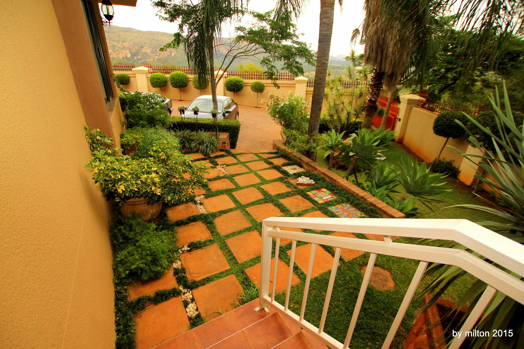 Sunset Ridge Guesthouse