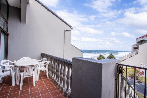 Uvongo Cabanas 15A — 4-Star Luxury Hotel in Margate, South Africa