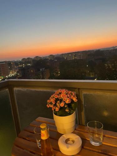StepaHouse: Nice Flat a 2 mini da metro B S paolo — 4-Star Luxury Hotel in Rome, Italy
