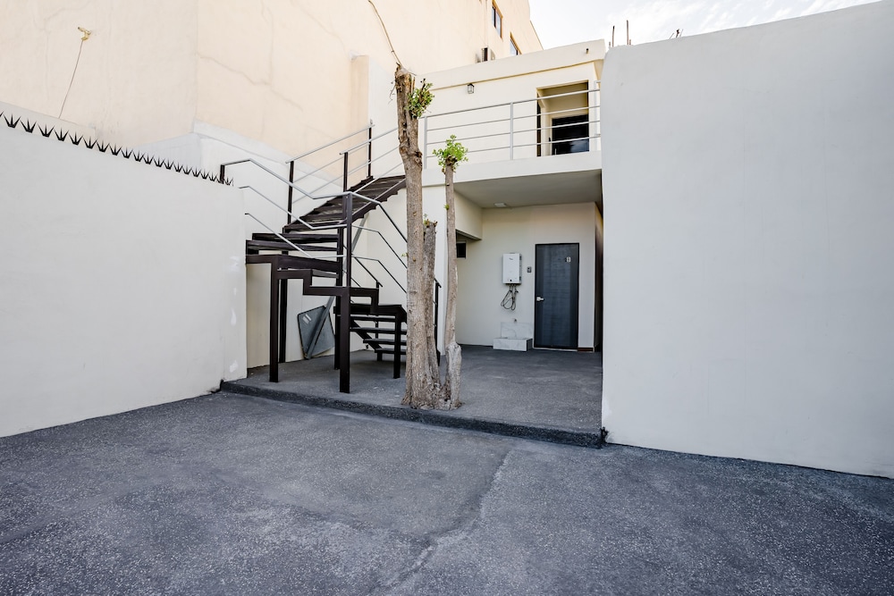 Hotel Suites 1836 in Monterrey, Mexico