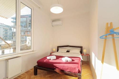 Cozy and Stylish Apt Next to Stamba and Rooms