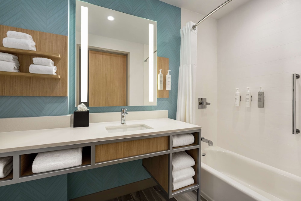 Hilton Garden Inn Nashville West End Avenue - photo 17