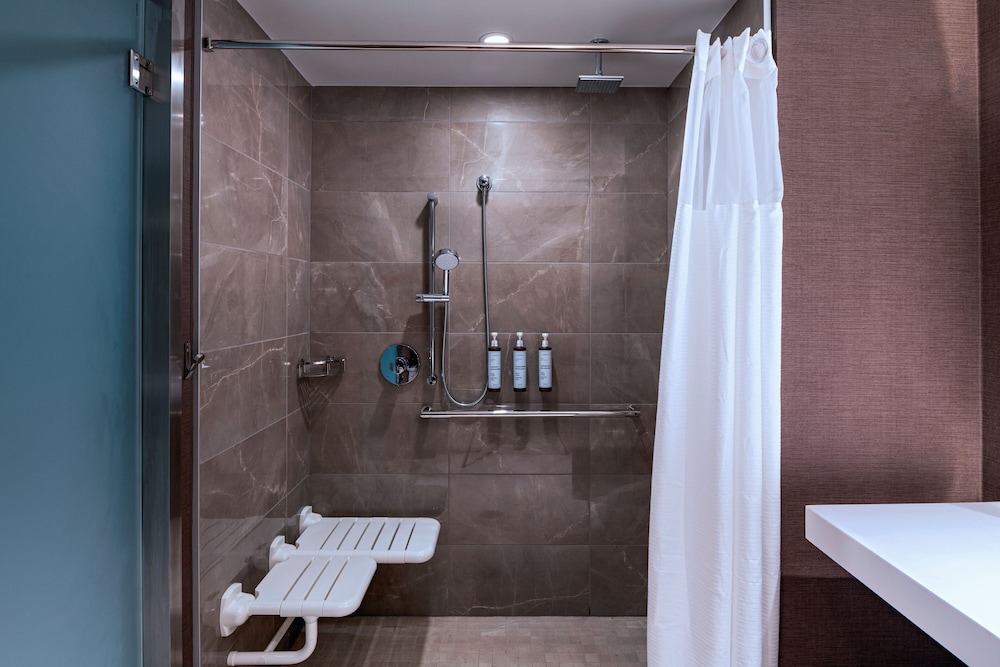 AC Hotel Waco Downtown - photo 12