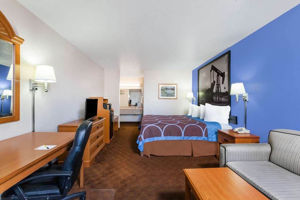 Super 8 by Wyndham Cleburne - photo 11