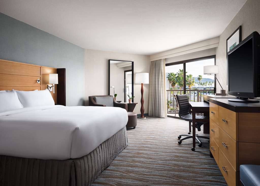 Sonesta Redondo Beach & Marina - photo 31