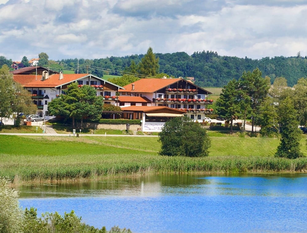 Aktiv und Wellnesshotel Seeblick — hotel in Bad Endorf