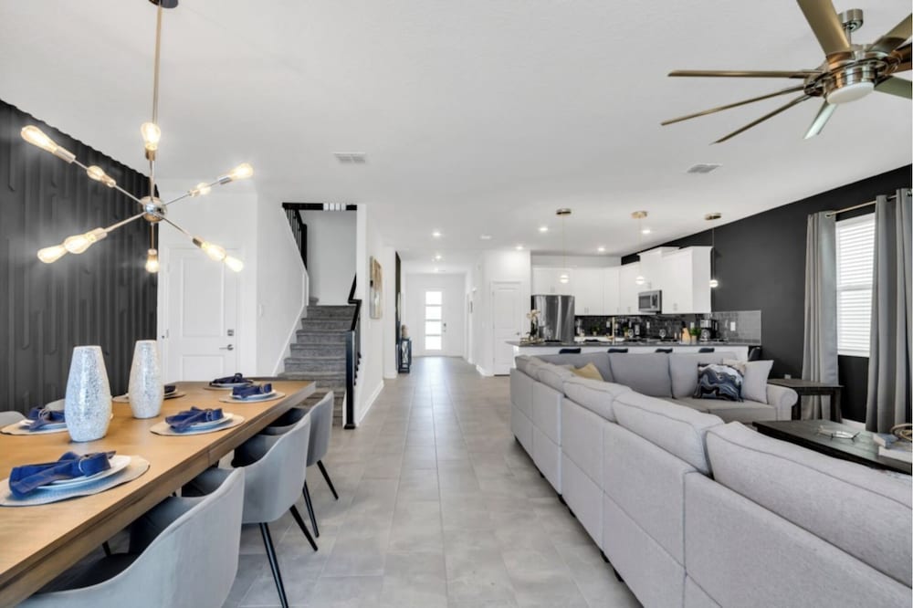 9BED The Goof within 8 miles to Disney in Orlando, United States