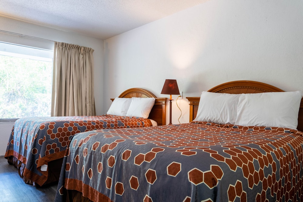 Oyo Hotel Ocala Fl I 75 - photo 18