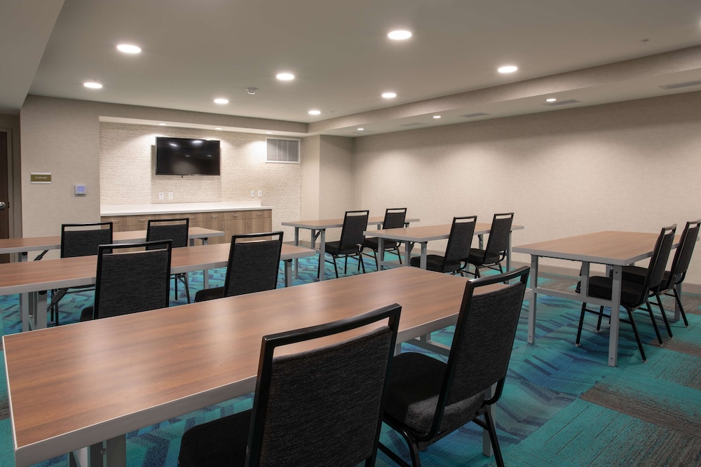 Home2 Suites by Hilton Omaha UN Medical Ctr Area - photo 64