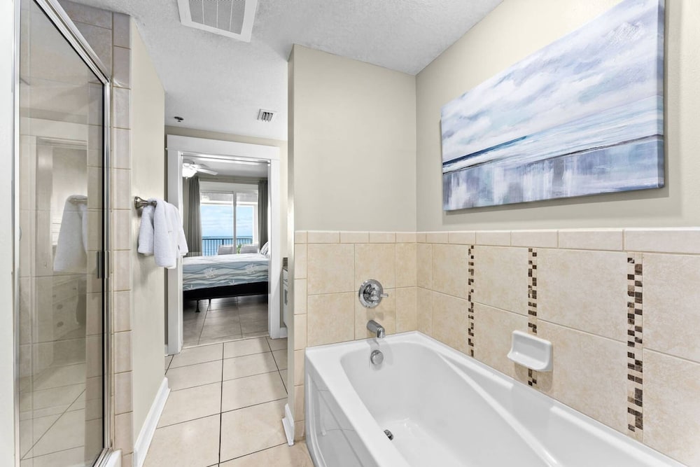 Grand Panama Tower 1 Unit 407 - photo 22