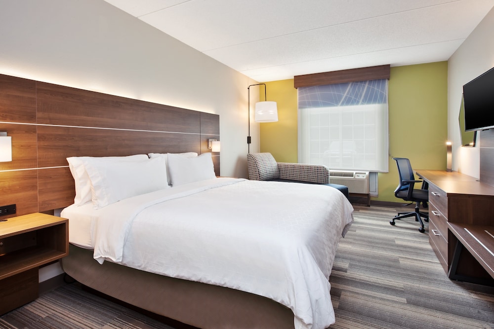Holiday Inn Express Hotel & Suites Warrenton by IHG - photo 12