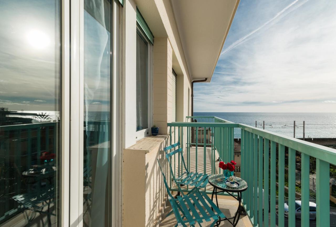 Casa Acqua Marina 1 Min From the Sea Wi Fi & Air Conditioning Sea View Balcony — 4-Star Luxury Hotel in Bordighera, Italy