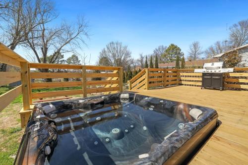 Emerald City 1 mi to DT Hot tub — Bentonville — photo 2