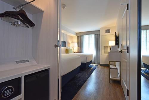 Tiverton Casino Hotel - photo 5