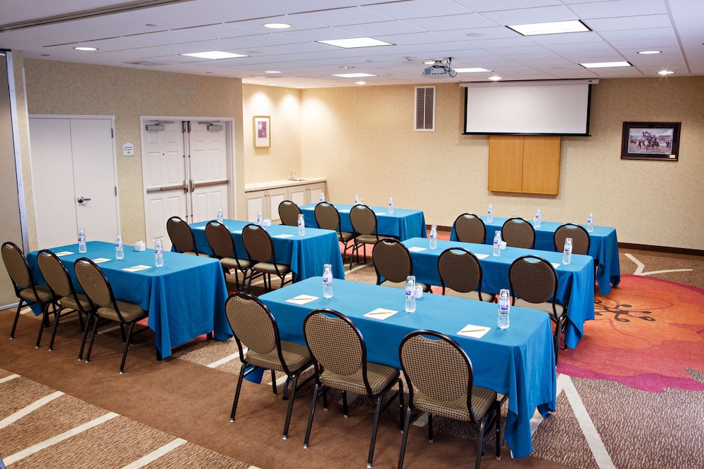 Hilton Garden Inn Gettysburg - photo 39
