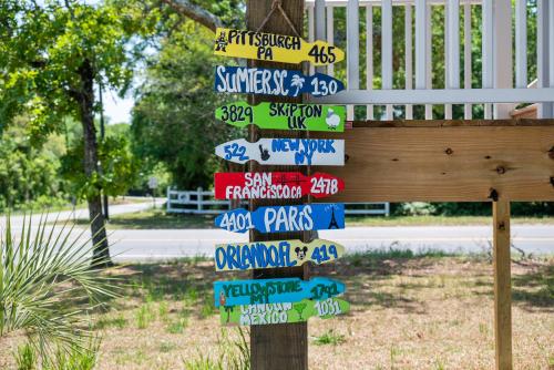 Pawsitively Paradise by Oak Island Accommodations - photo 10