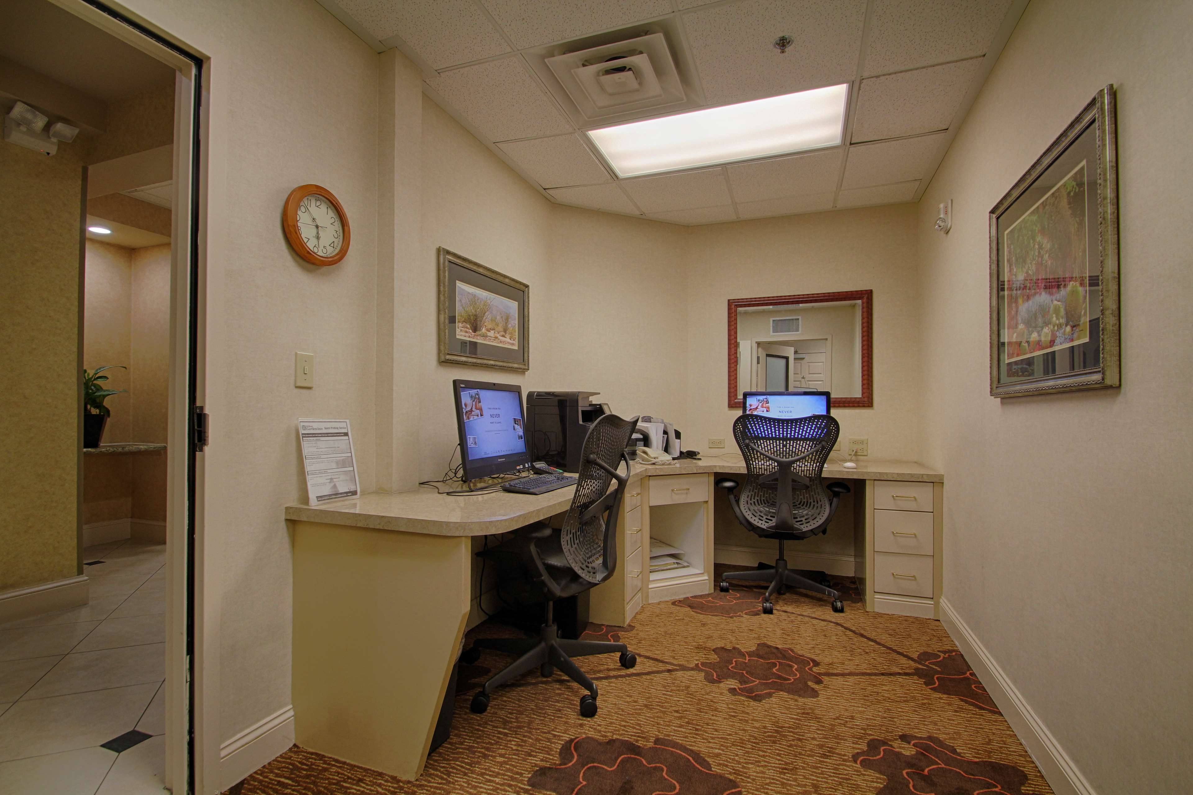 Hilton Garden Inn Las Vegas Strip South - photo 45