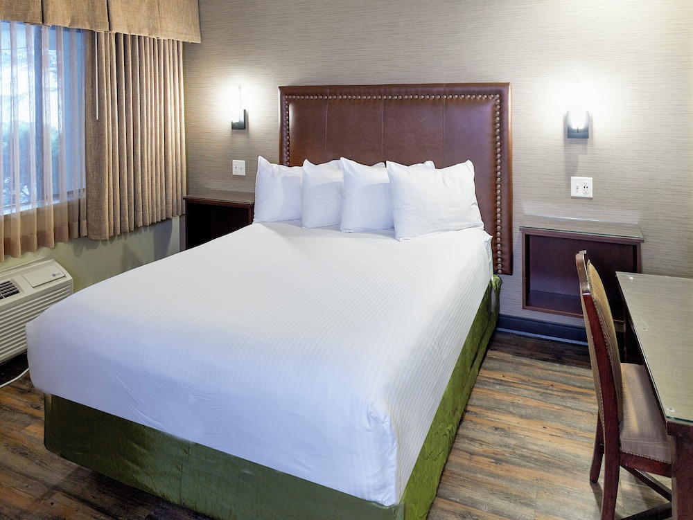 Holiday Inn Resort The Squire at Grand Canyon by IHG - photo 12