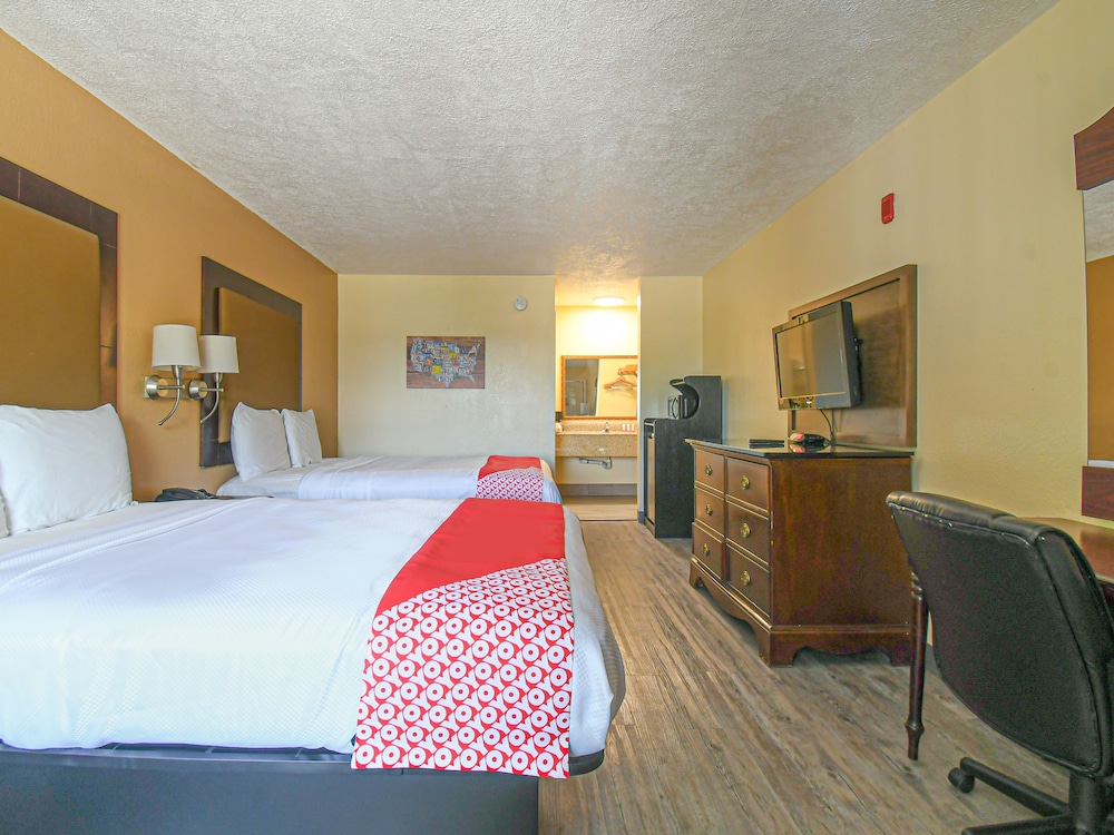 Hotel Shenandoah Woodlands Mall - photo 11