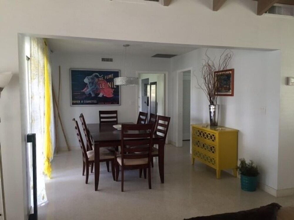 Salty Bungalows Rosie Fort Lauderdale - photo 6