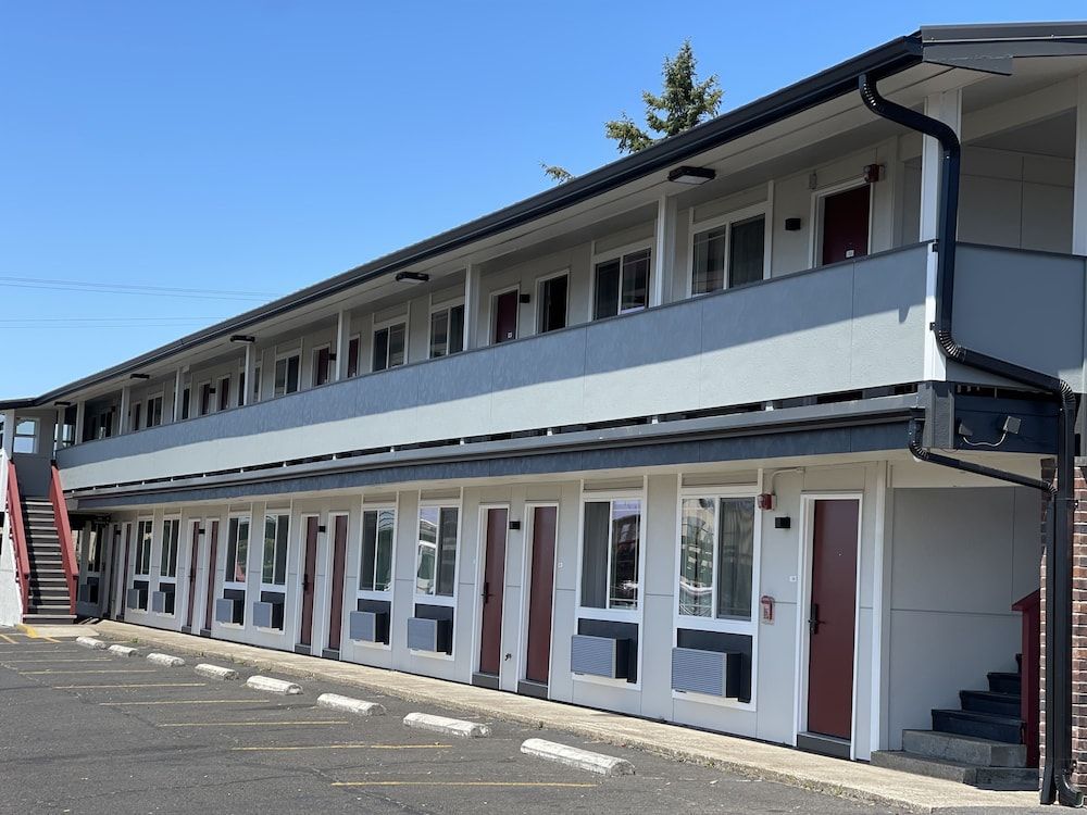Americas Best Value Inn And Suites Newport - photo 20