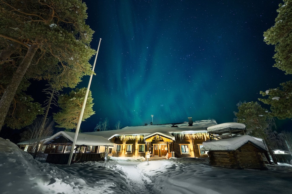 Wilderness Hotel Nellim & Igloos — 4-Star Luxury Hotel in Inari, Finland