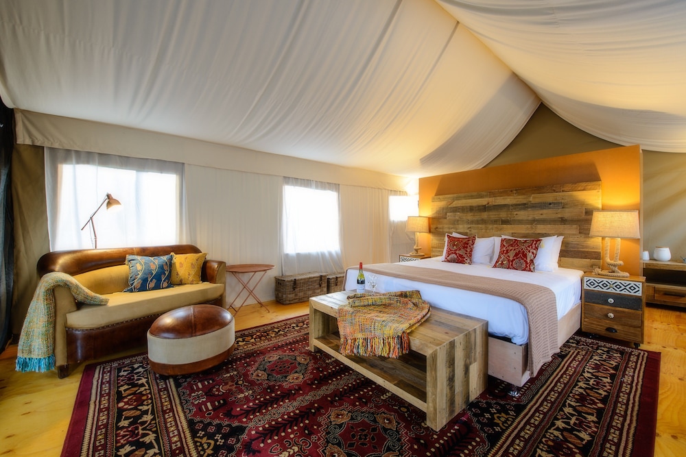 Glamping at Truffle Lodge — 4-Star Luxury Hotel in Hobart, Australia