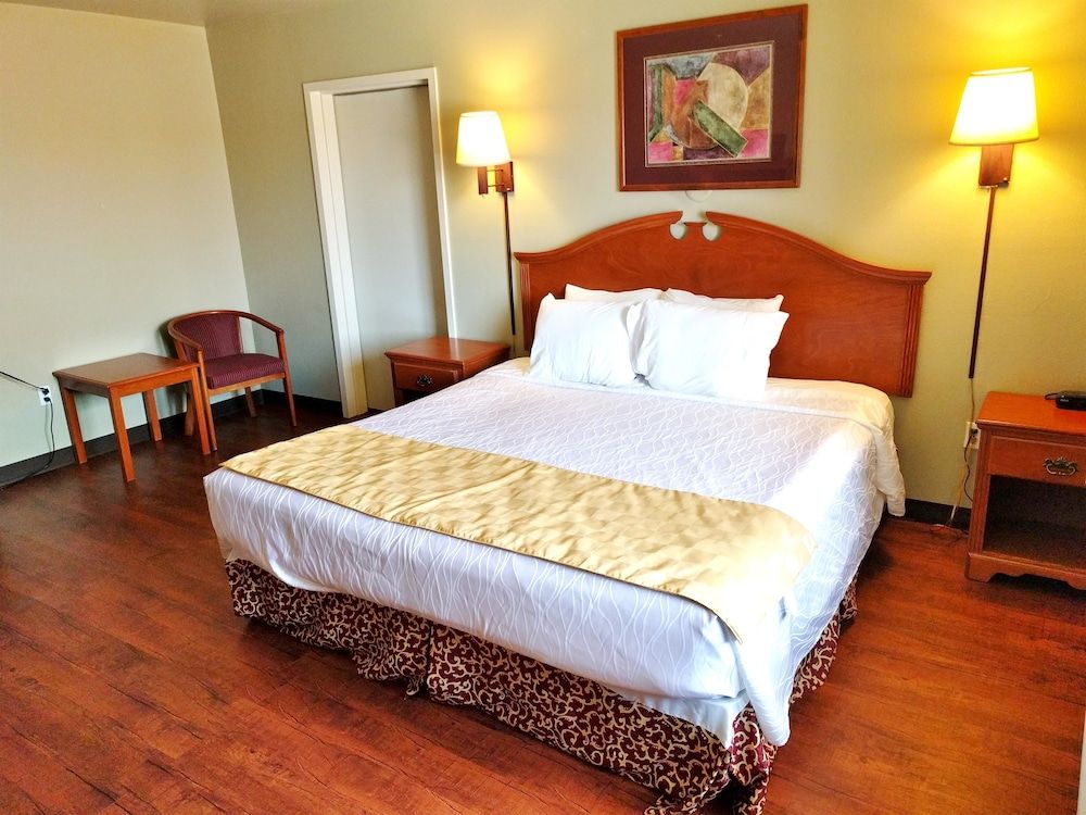 Americas Best Value Inn & Suites Gallup - photo 13