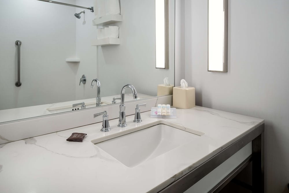 Hilton Garden Inn Folsom - photo 30