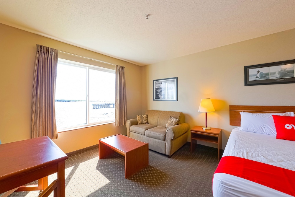 Siletz Bay Beachfront Hotel by OYO Lincoln City - photo 14