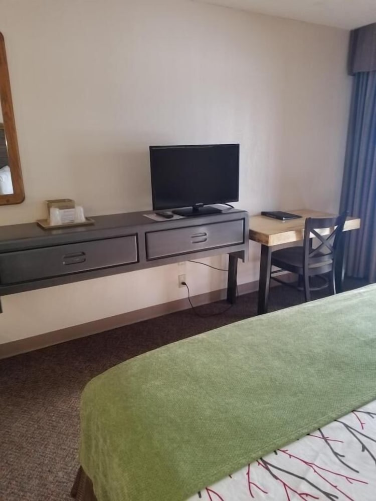St. Croix Inn - photo 8
