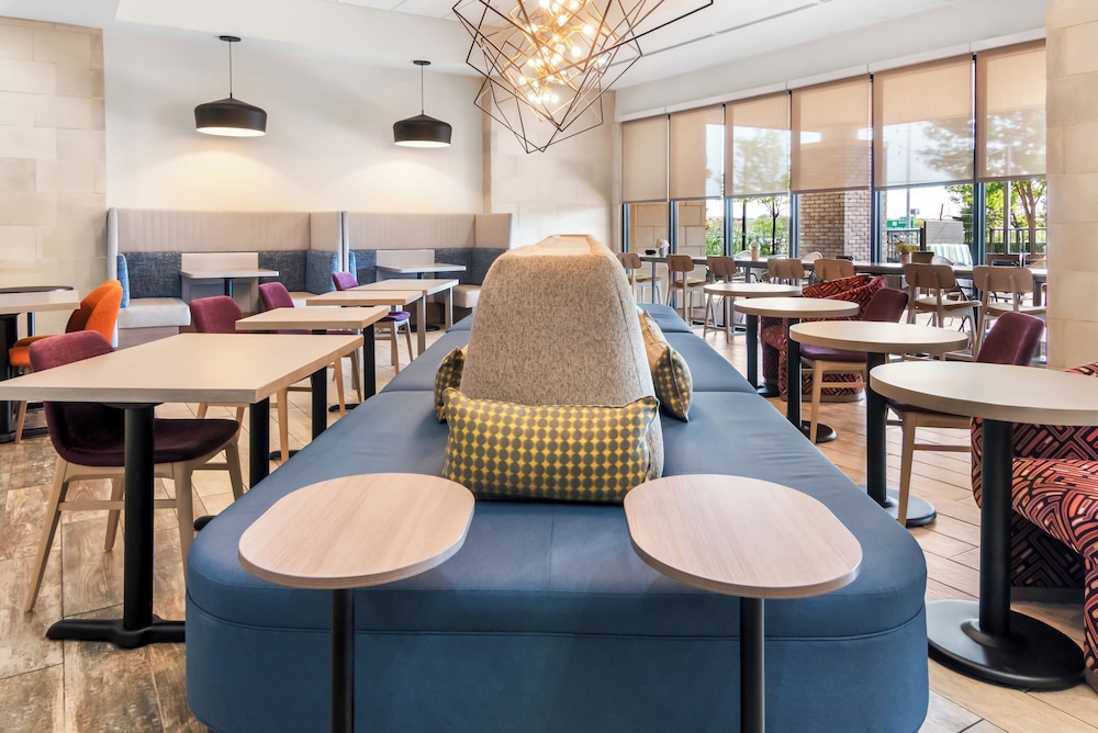 Home2 Suites by Hilton Dallas Grand Prairie - photo 39