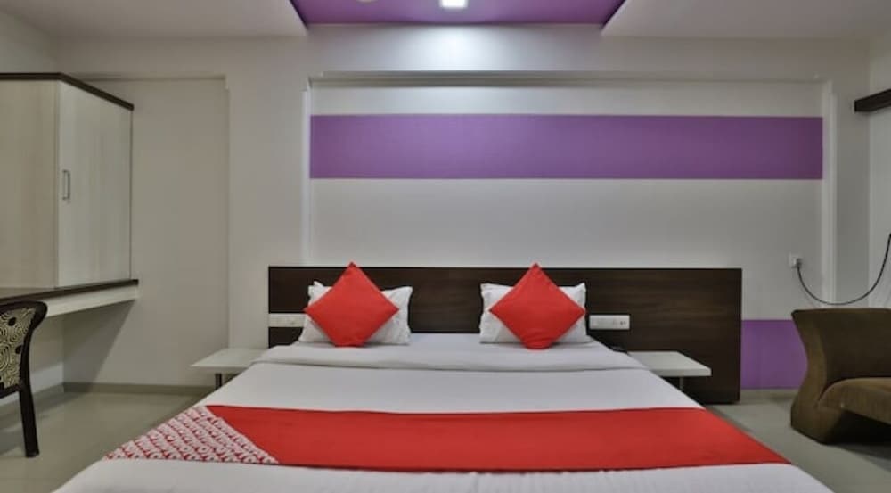 Hotel Ostria — Surat — photo 5