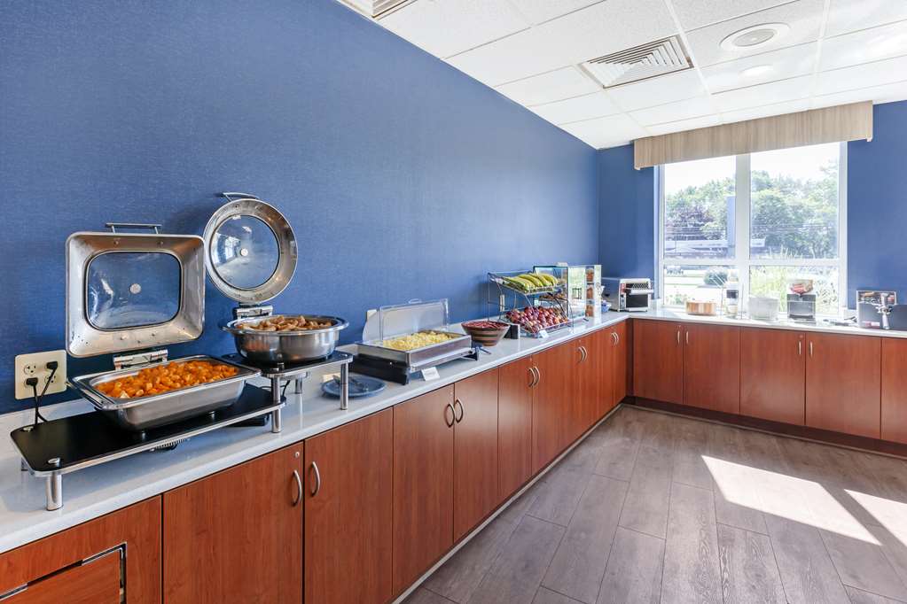 Best Western Summit Inn - photo 37
