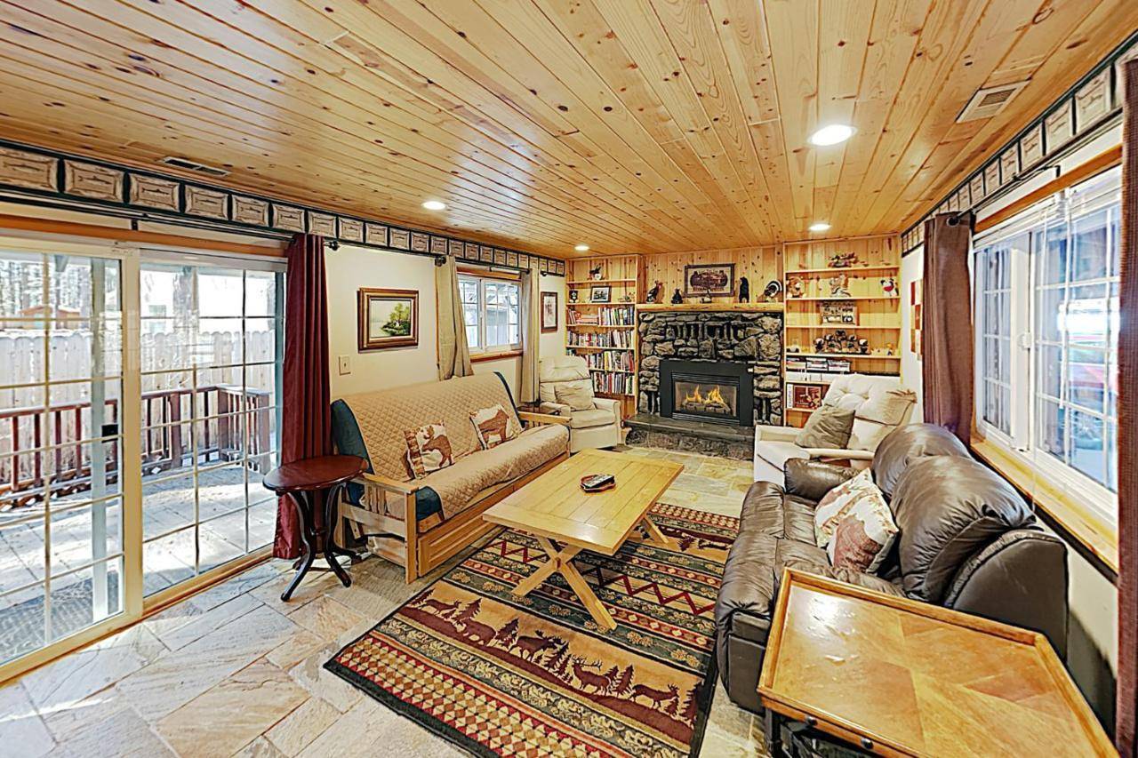 Hank Monk Manor — South Lake Tahoe