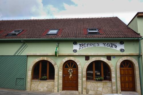 Rendezvous - carbon neutral hotel in Valtice