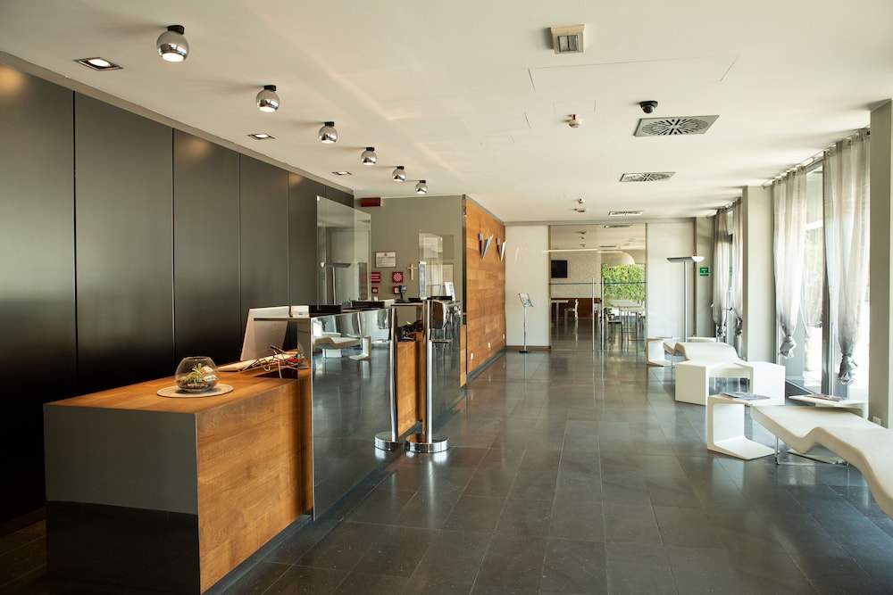 One Hotel & Restaurant — Dalmine — photo 3