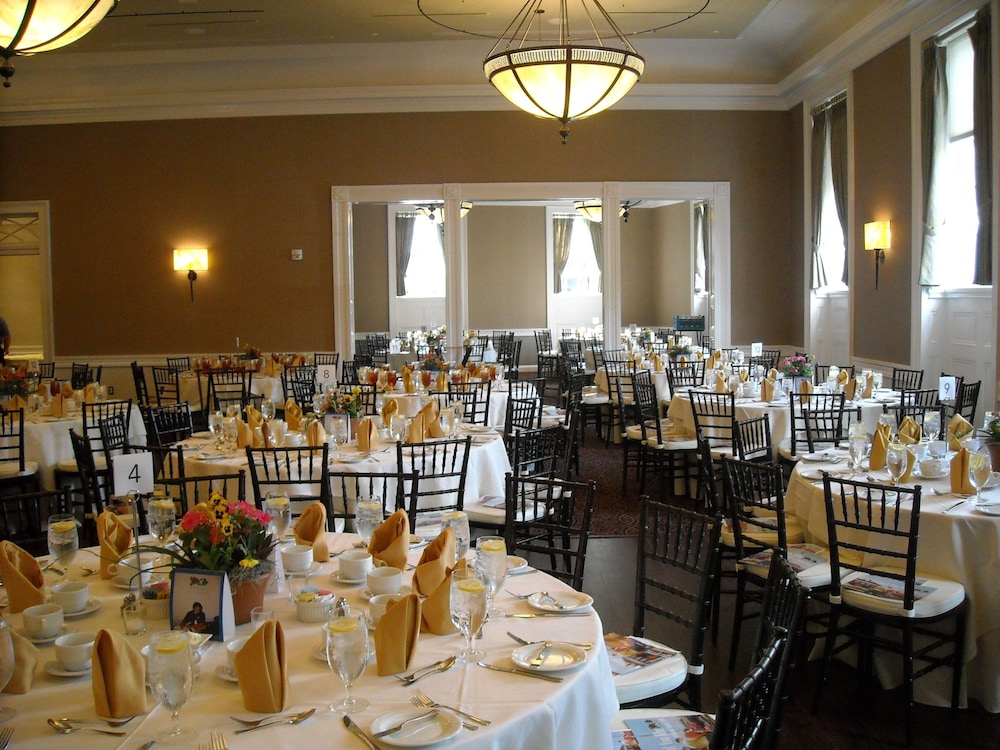 The Tidewater Inn - photo 51